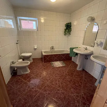 Frankie Iii. Appartamento *