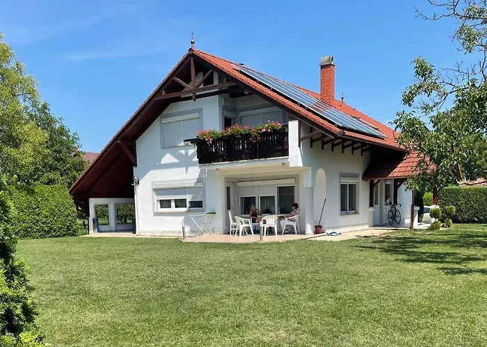 Frankie Iii. شقة Balatongyörök
