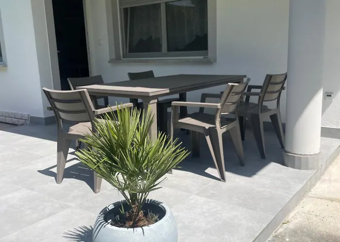 דירה Frankie Iii.